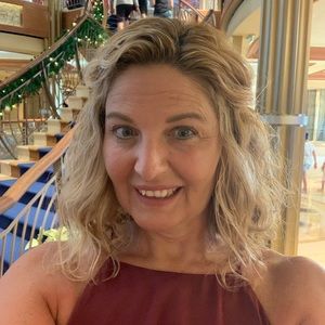 Meet your Posher, Linda